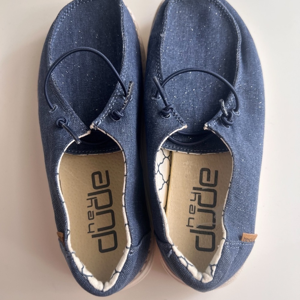 Kids Hey Dude Blue Sparkle Denim Shoes (NWOT) - Picture 3 of 4